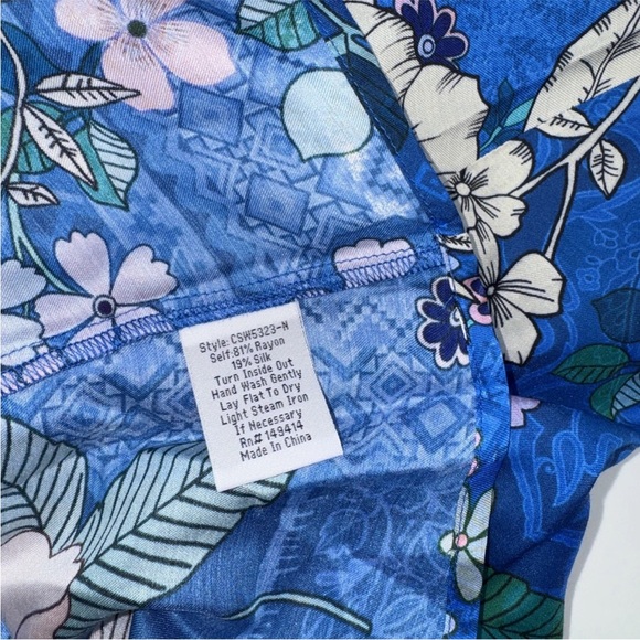 Johnny Was Blue Dove Dress Cover Up Floral Multi Silk M NWT Resortwear Boho Chic - Picture 5 of 6